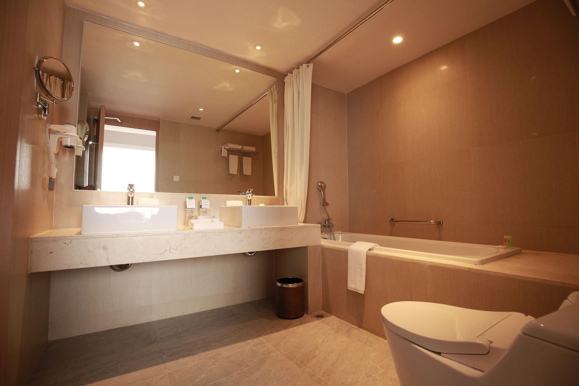 Swiss-belinn Airport Jakarta 3*